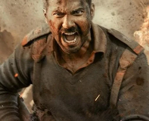 Border 2 movie scene featuring Sunny Deol, Varun Dhawan and Diljit Dosanjh in army uniforms