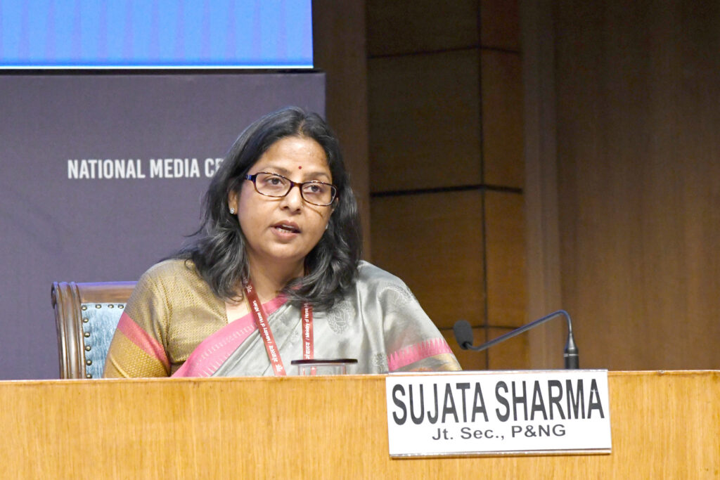 LPG tanker Pine Gas carrying fuel crosses Strait of Hormuz en route to New Mangalore Port India